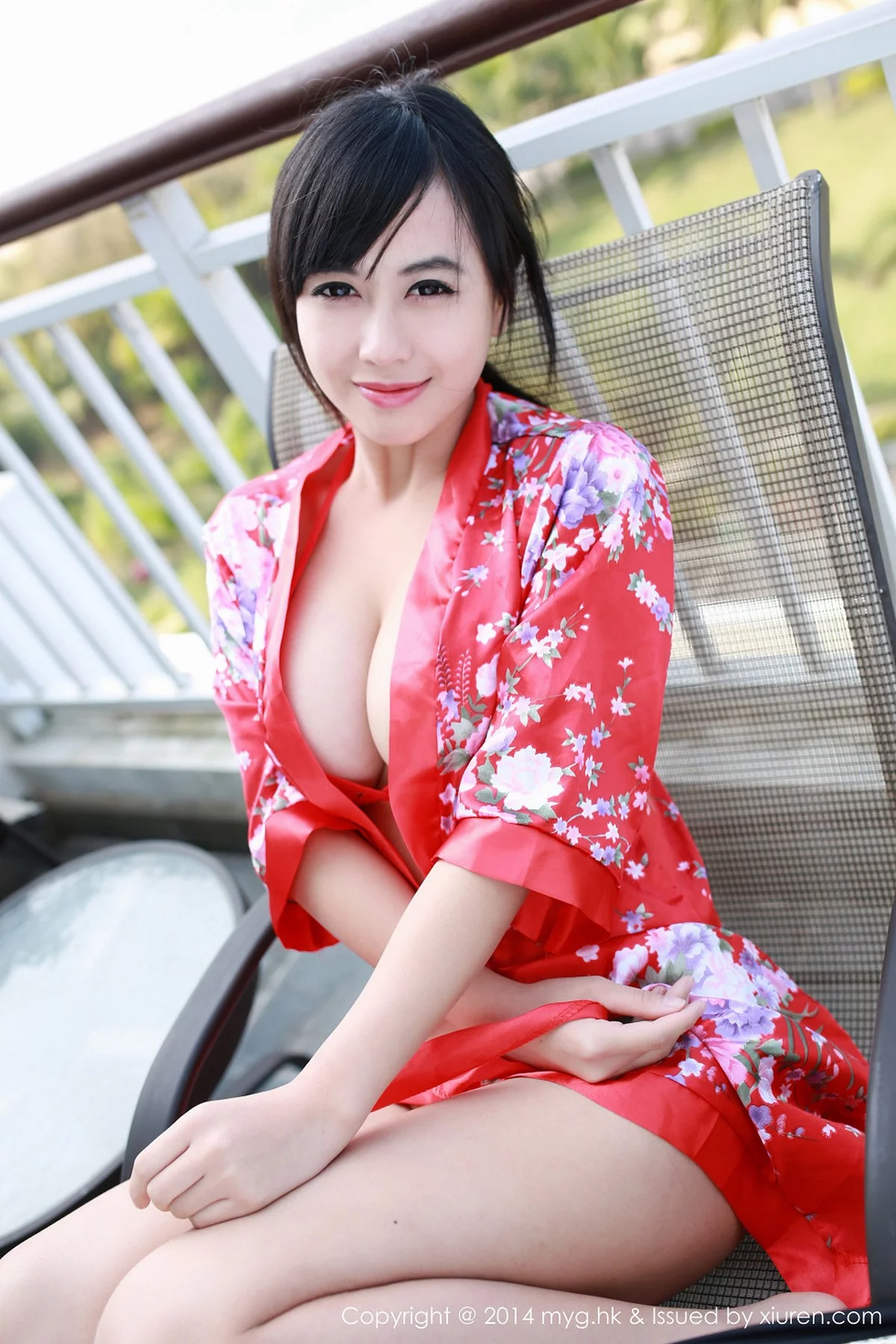 Xrmnw.Com[MyGirl美媛馆]Vol.033_嫩模黄可christine红色情趣睡裙真空秀豪乳性感写真69P