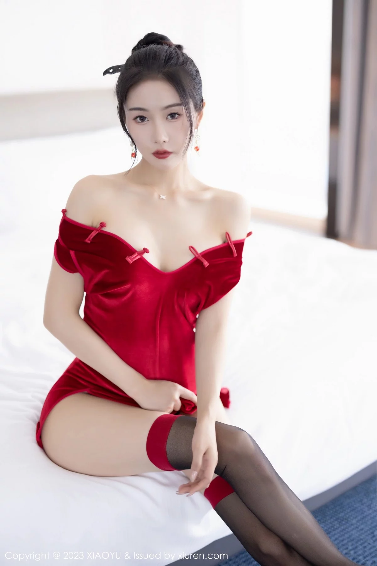 Xrmnw.Com[XiaoYu画语界]Vol.980_模特苏苏阿红色短旗袍露黑色连体内衣秀曼妙绝美身姿诱惑写真84P