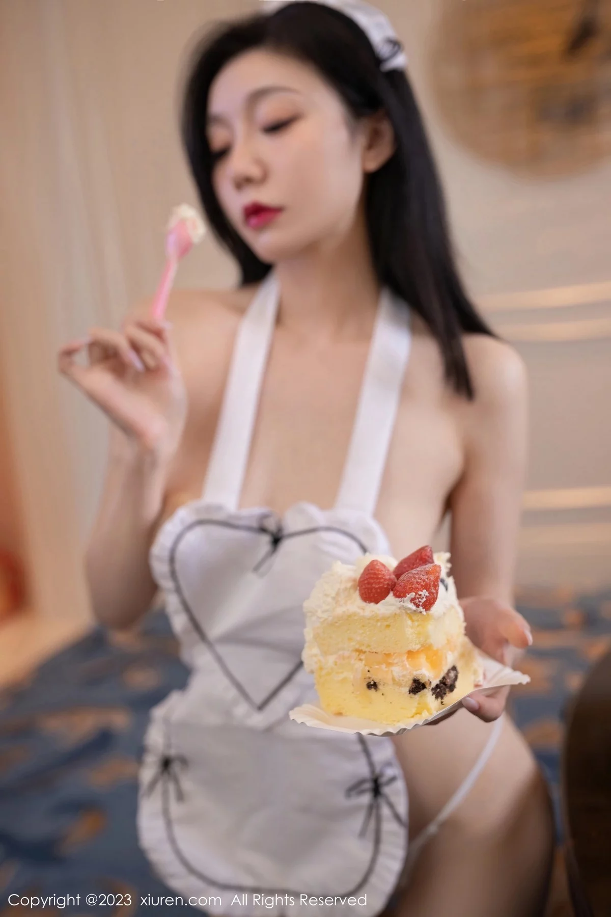 Xrmnw.Com[XiuRen秀人网]No.6556_模特安然anran性感白色女仆服饰配白丝袜秀曼妙身姿诱惑写真82P