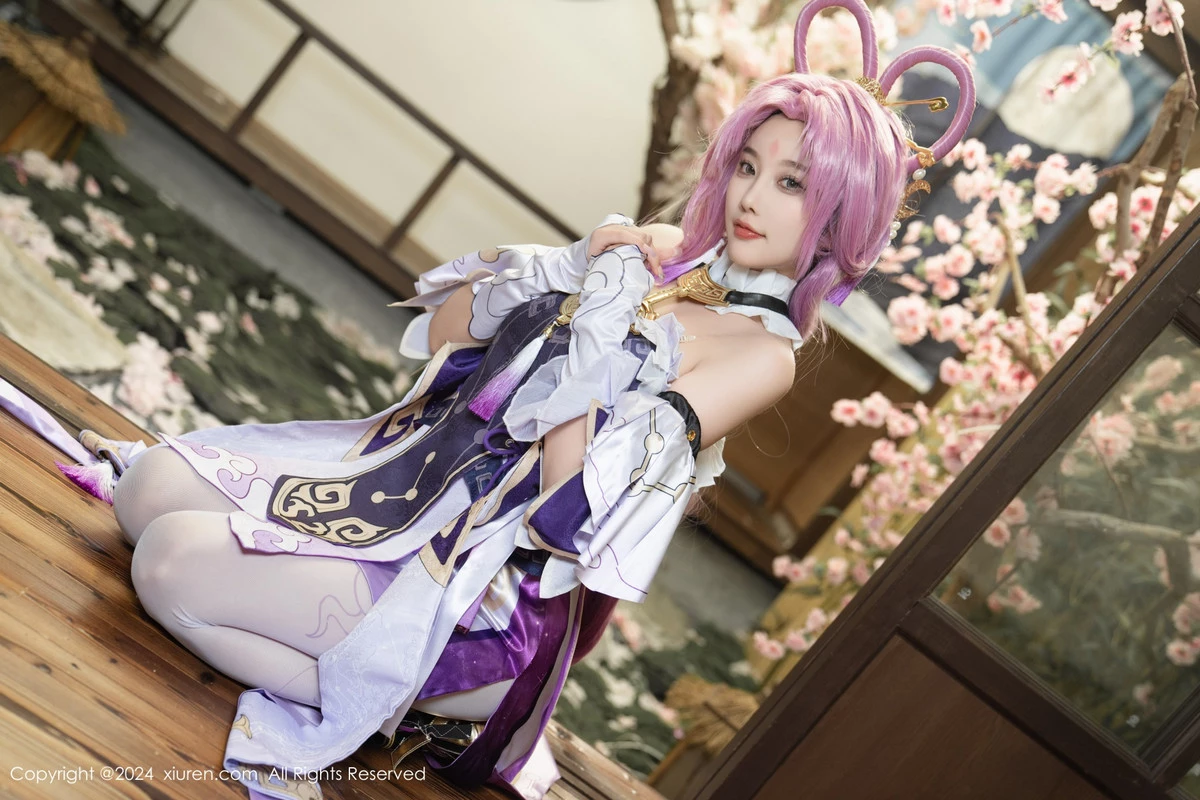 Xrmnw.Com[XiuRen秀人网]No.8943_女神杨晨晨Yome性感紫色Cosplay服饰配白丝袜秀丰满身材诱惑写真79P